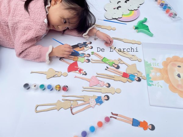 Bộ búp bê gỗ thủ công siêu xinh, cùng bé tạo nên những câu chuyện đáng yêu, làm móc treo khóa và trang trí góc học tập cực dễ thương - Hình ảnh 9
